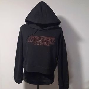 Strange Vibes Funny Cropped Black Long Sleeve Hoodie Sweater